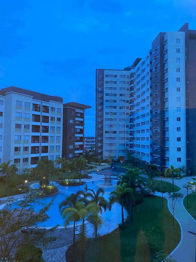 Aparthotel Avida Atria T2-F ,5Mins To Festive Walk And 4 Mins To Iloilo Convention Center Exterior foto
